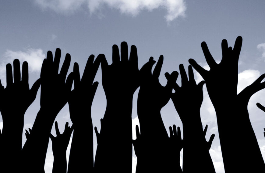 Facing Selective Accountability Without International Equity