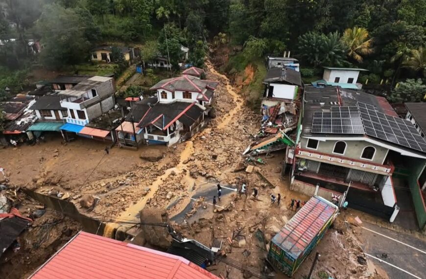 Calamity Calls for Statesmanship not Politics as Usual